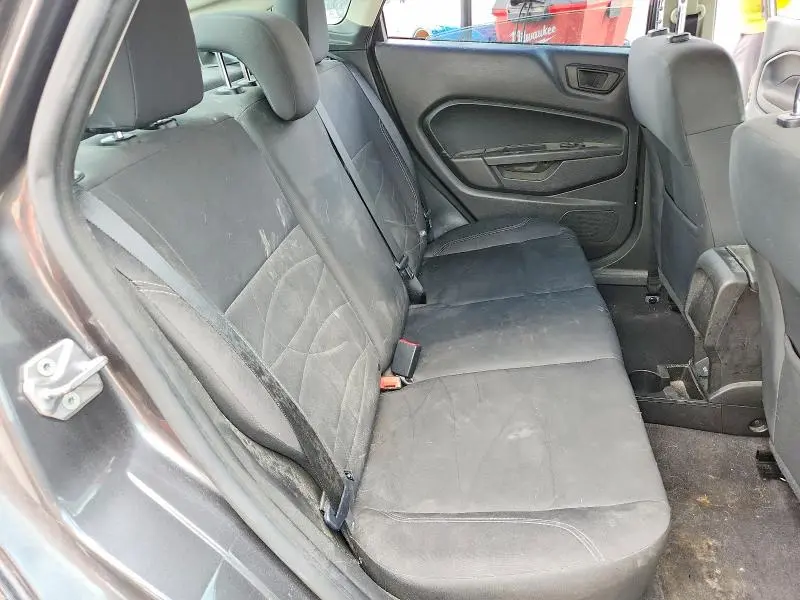 2017 FORD FIESTA SE  