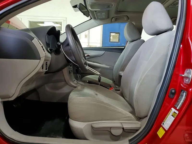 2011 TOYOTA COROLLA LE  