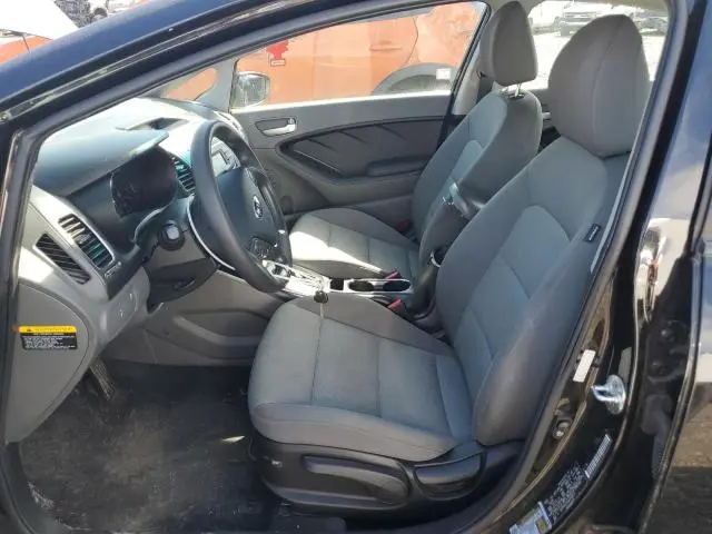 2017 KIA FORTE LX  