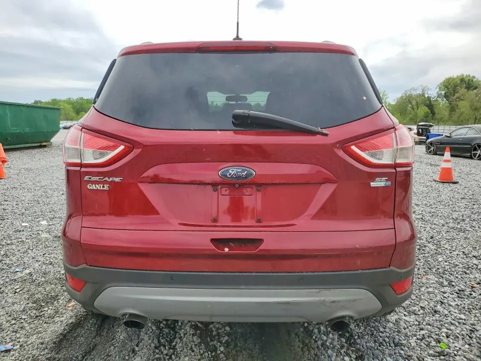 2016 FORD ESCAPE SE  