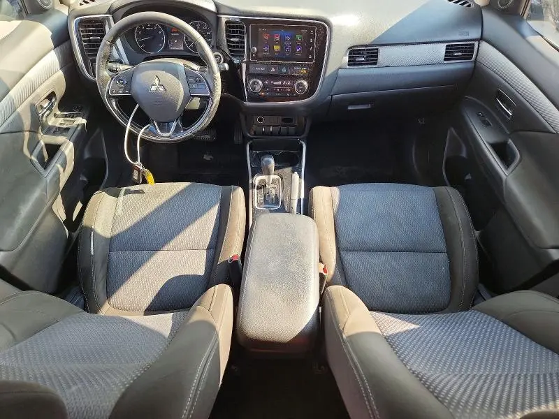 2018 MITSUBISHI OUTLANDER SE  