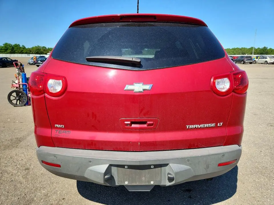 2012 CHEVROLET TRAVERSE LT  
