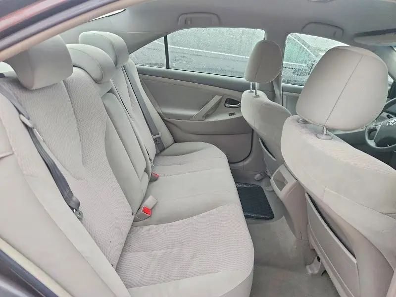 2011 TOYOTA CAMRY LE  