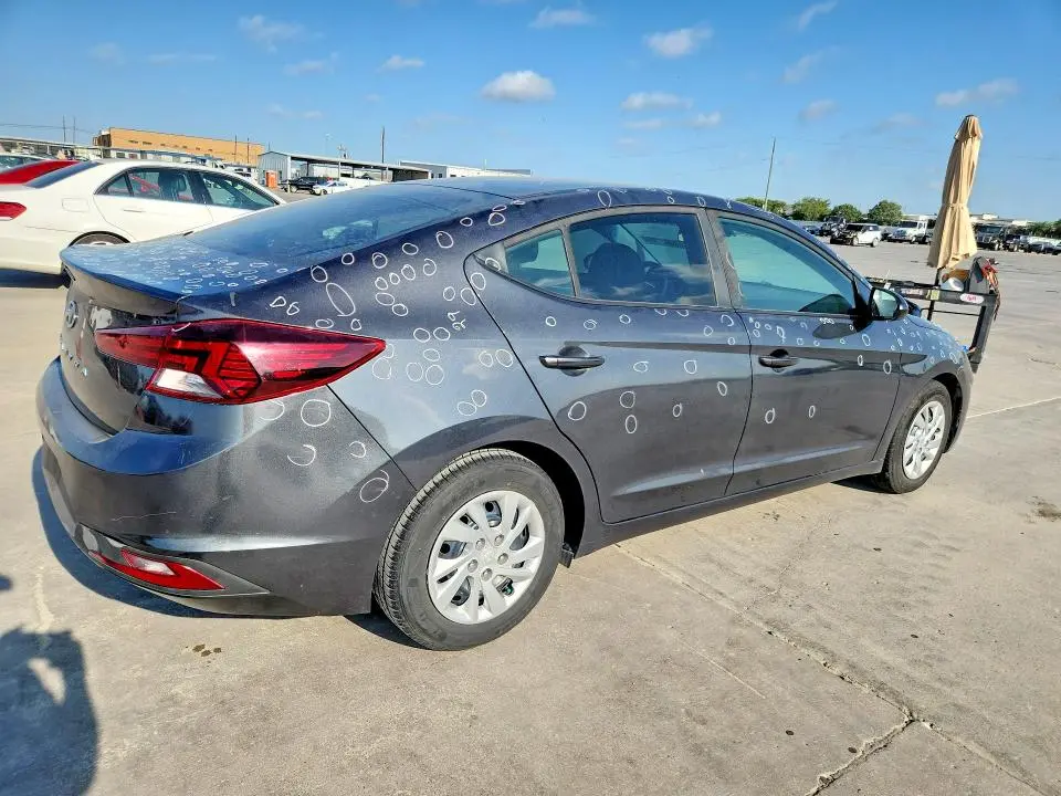 2020 HYUNDAI ELANTRA SE  