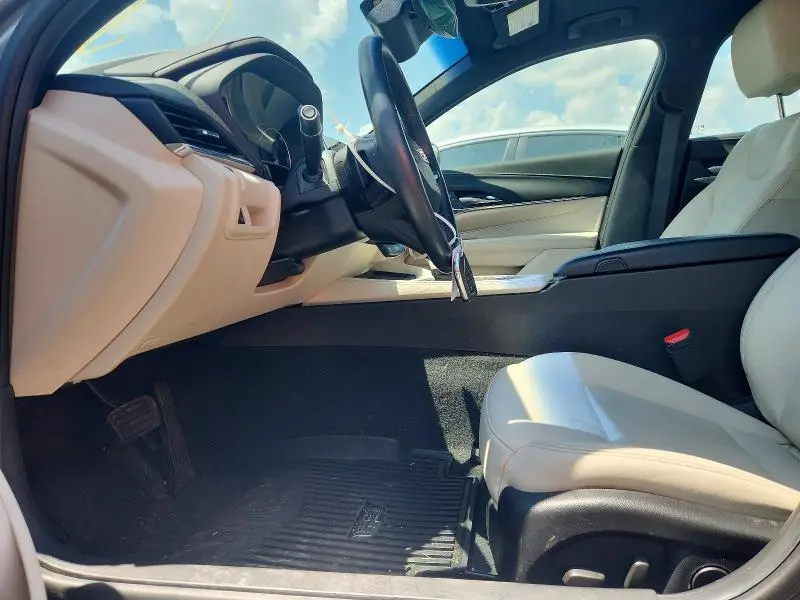 2021 CADILLAC CT4 LUXURY  