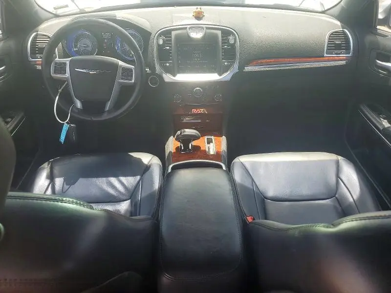 2013 CHRYSLER 300   