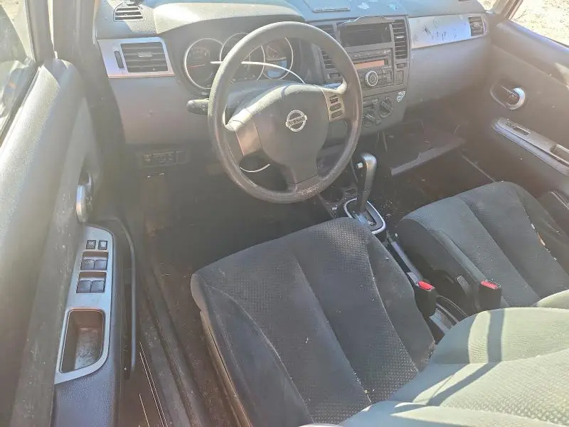 2011 NISSAN VERSA 1.8 S  