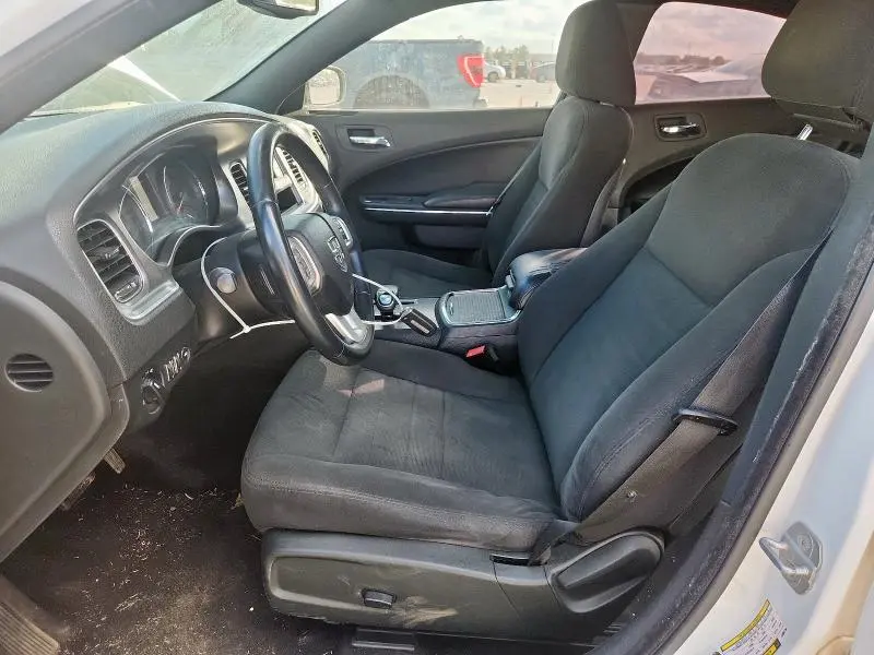 2012 DODGE CHARGER SE  