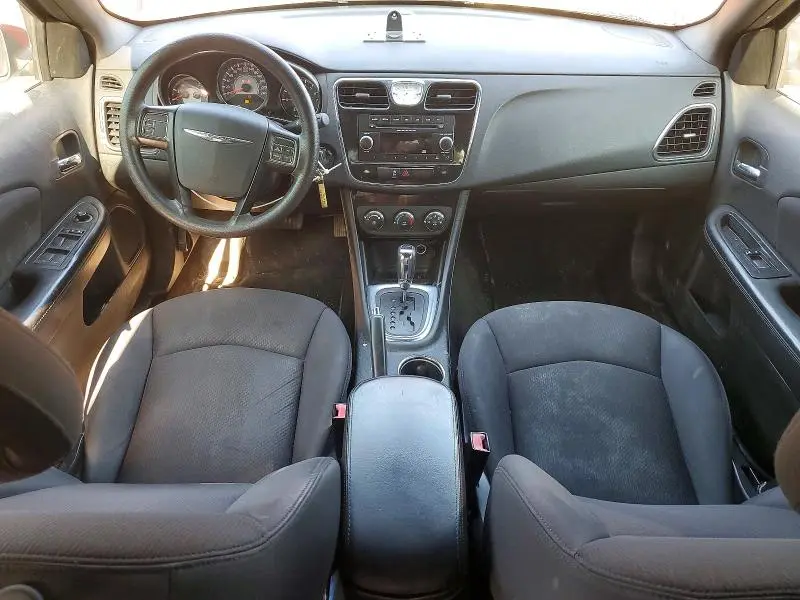 2013 CHRYSLER 200 LX  