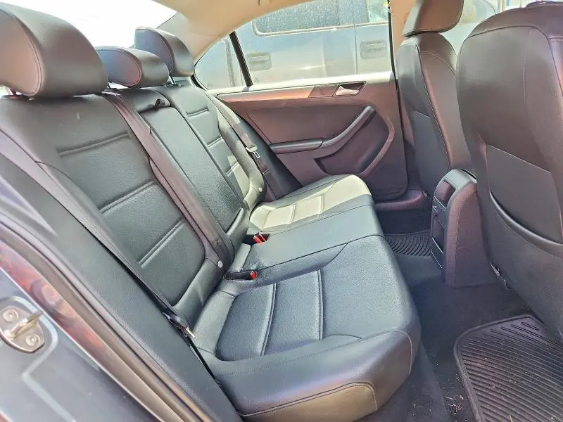 2017 VOLKSWAGEN JETTA SE  