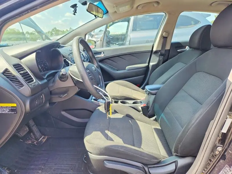2018 KIA FORTE LX  