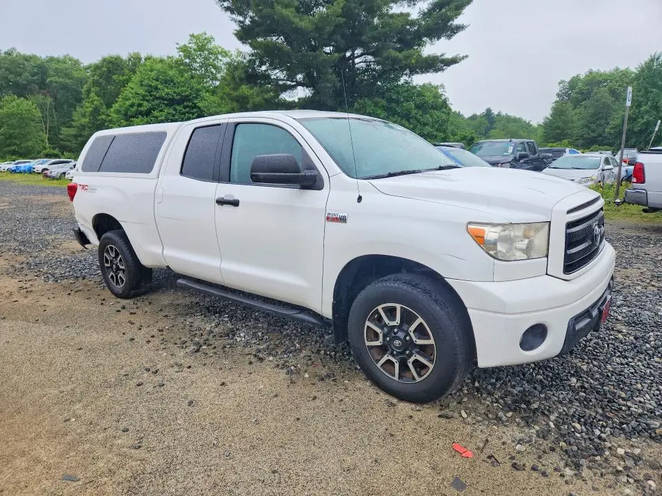 2013 TOYOTA TUNDRA DOUBLE CAB SR5  