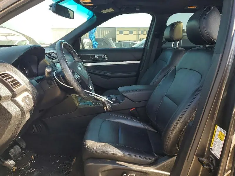 2016 FORD EXPLORER XLT  