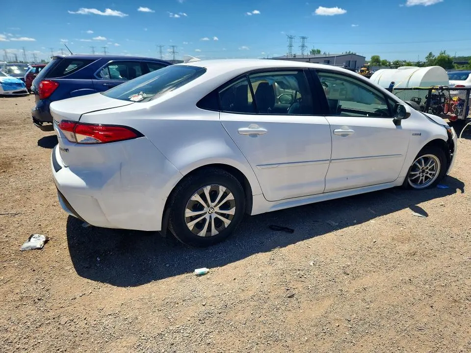 2021 TOYOTA COROLLA LE  