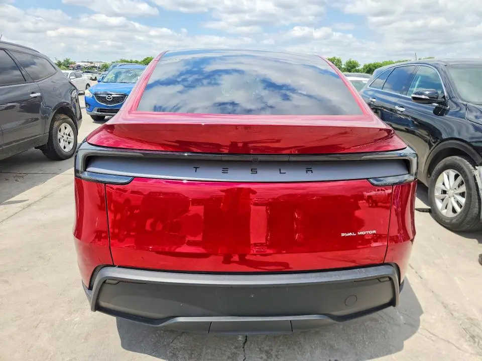 2026 TESLA MODEL Y   