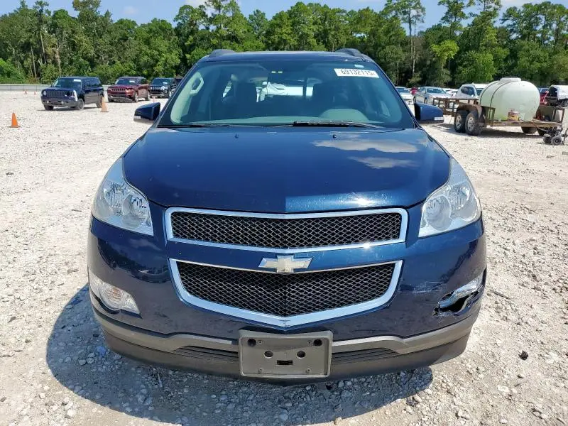 2011 CHEVROLET TRAVERSE LT  