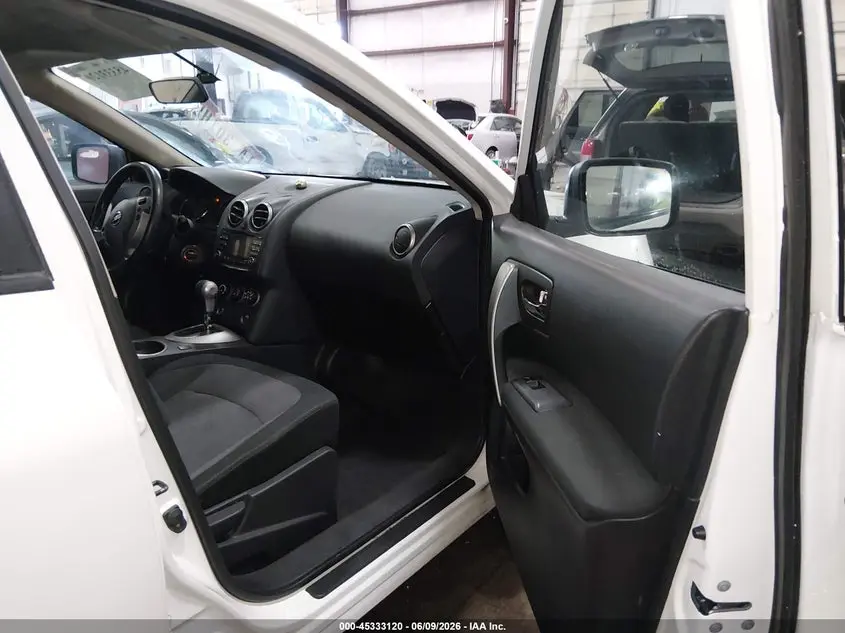 2013 NISSAN ROGUE SV