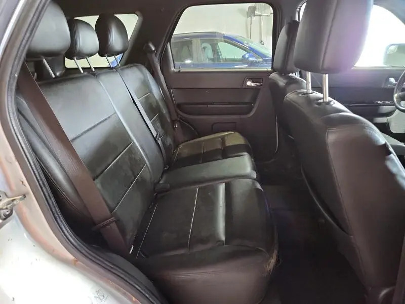 2011 FORD ESCAPE LIMITED  