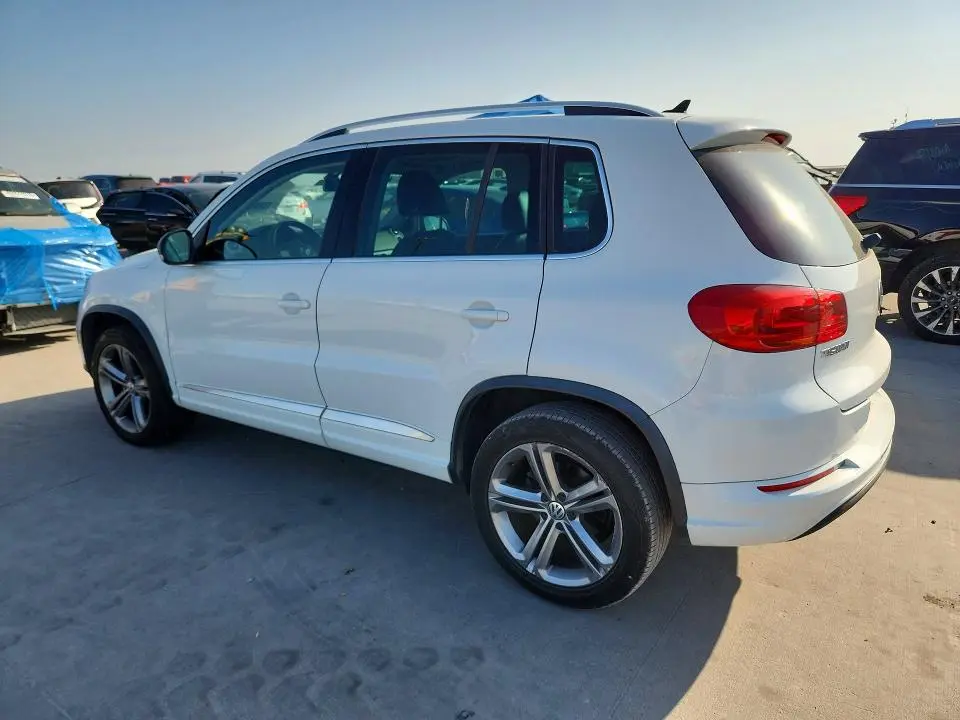 2017 VOLKSWAGEN TIGUAN SPORT  
