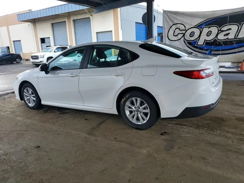 2025 TOYOTA CAMRY LE  