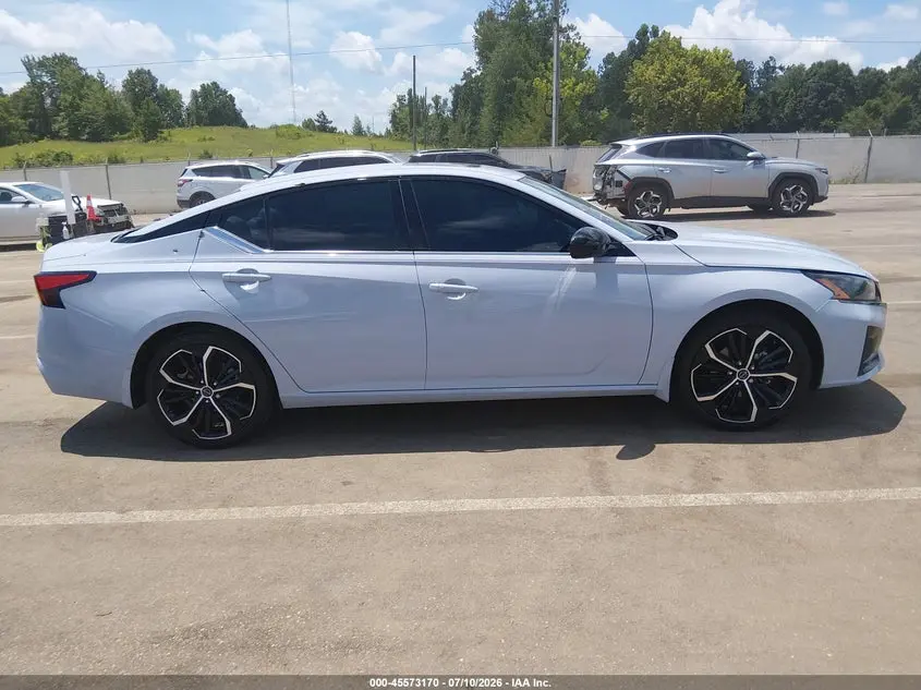 2025 NISSAN ALTIMA SR FWD
