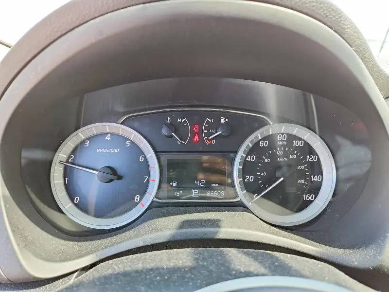 2015 NISSAN SENTRA SR  