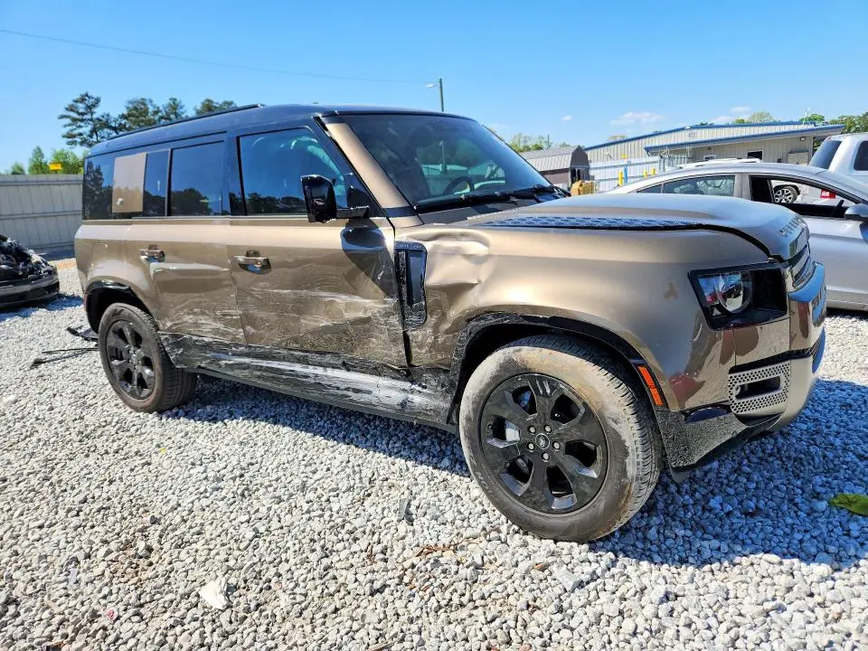 2023 LAND ROVER DEFENDER 110 X-DYNAMIC SE  