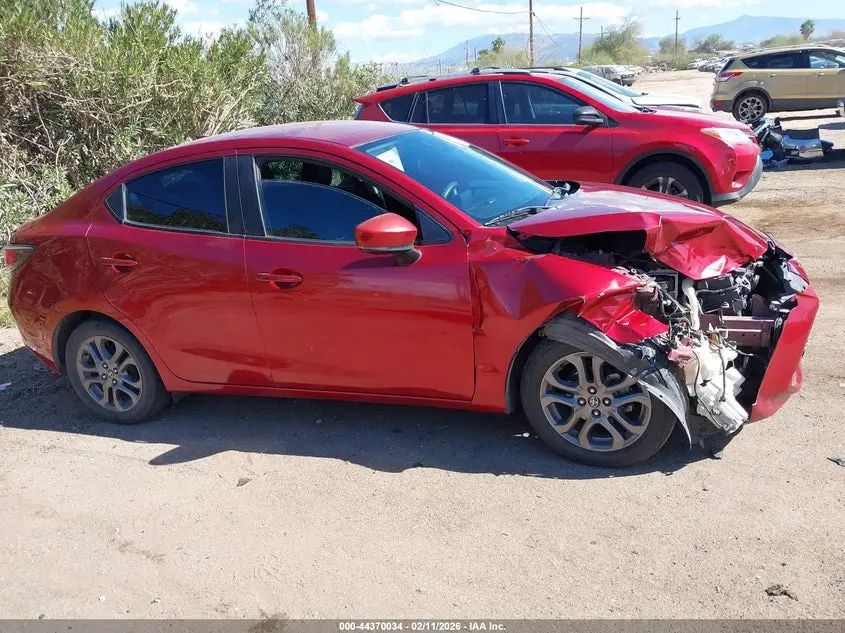 2019 TOYOTA YARIS LE