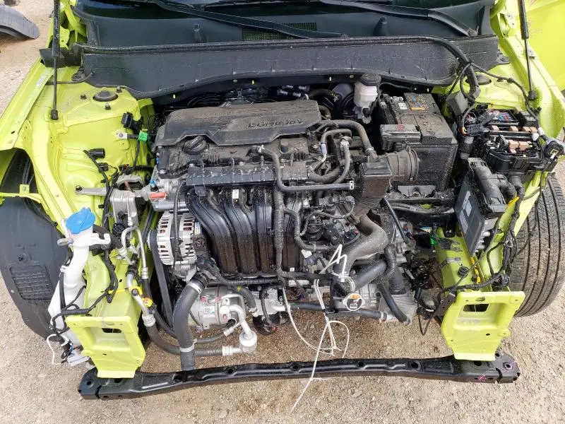 2024 HYUNDAI KONA SE  