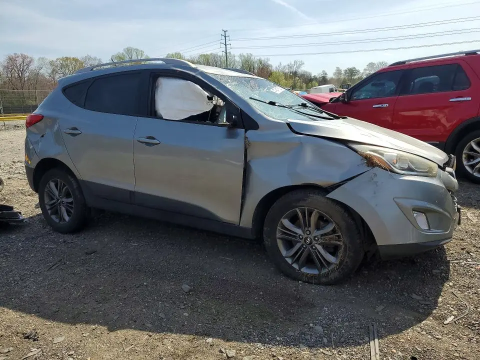 2015 HYUNDAI TUCSON SE  