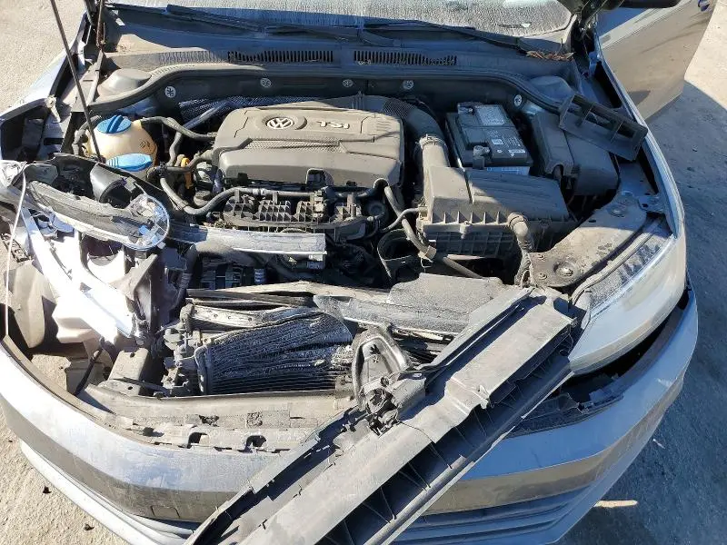 2015 VOLKSWAGEN JETTA SE  