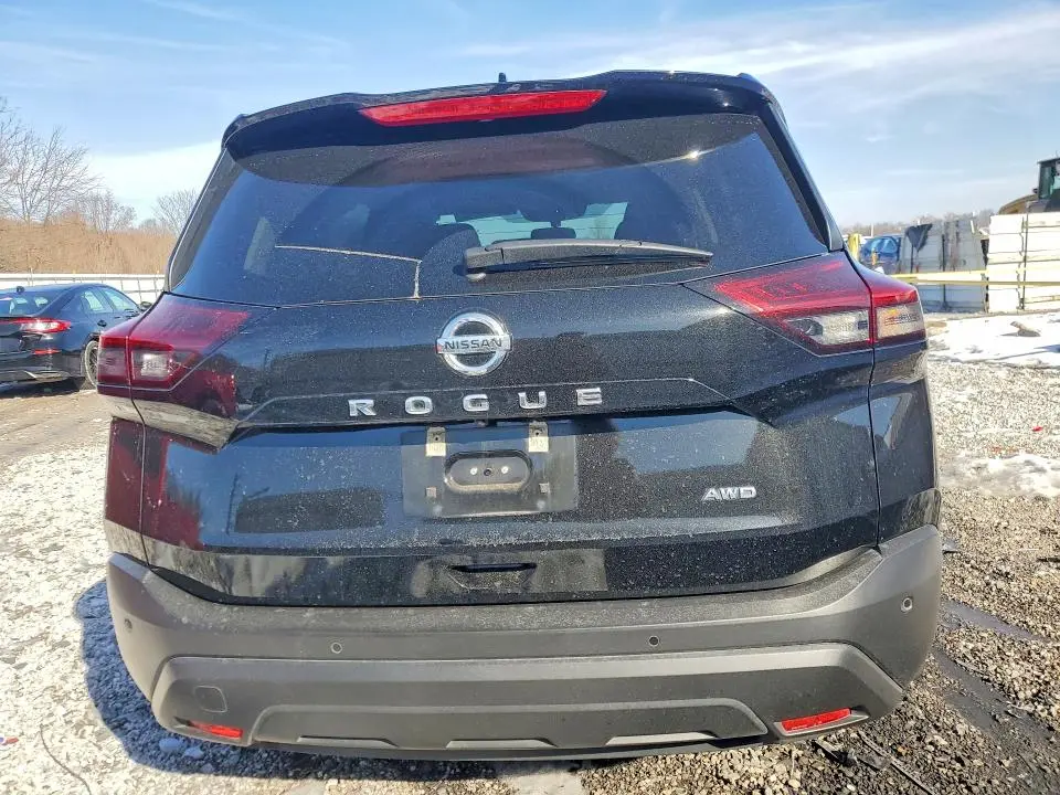 2021 NISSAN ROGUE S  