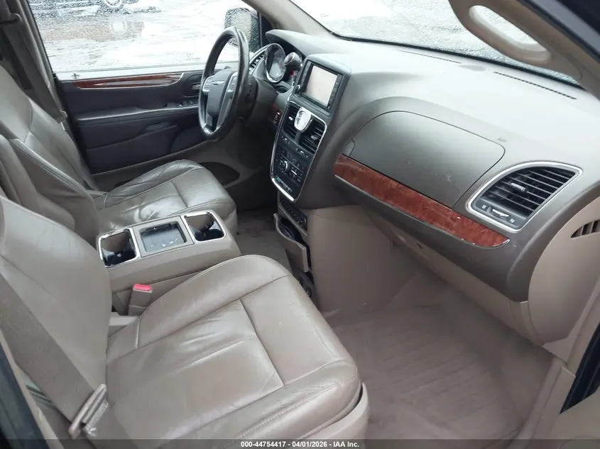 2011 CHRYSLER TOWN & COUNTRY LIMITED
