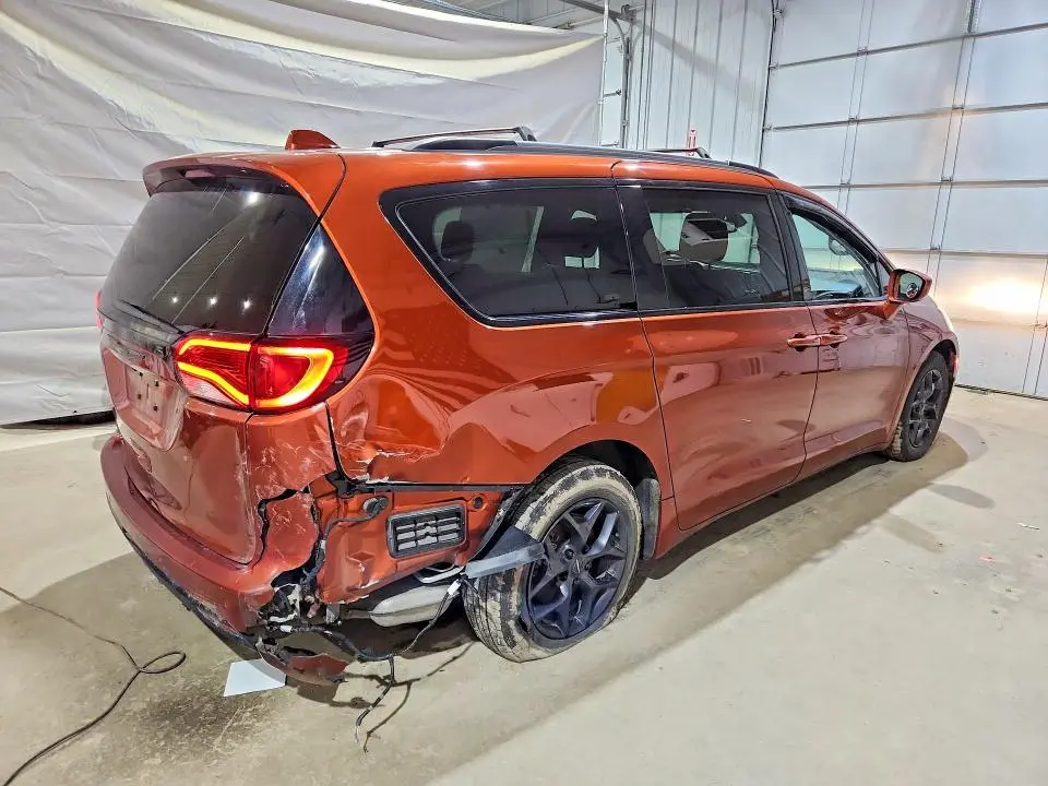 2018 CHRYSLER PACIFICA TOURING L  