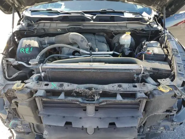 2016 RAM 1500 SLT  