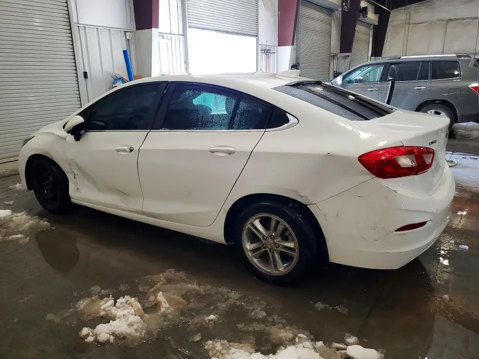 2016 CHEVROLET CRUZE LT  