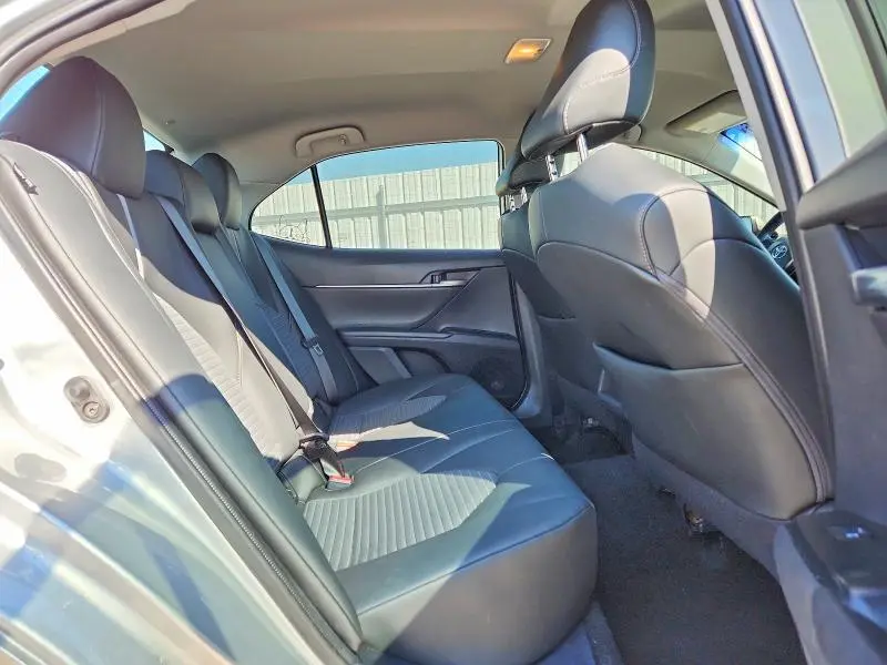 2020 TOYOTA CAMRY SE NIGHTSHADE  
