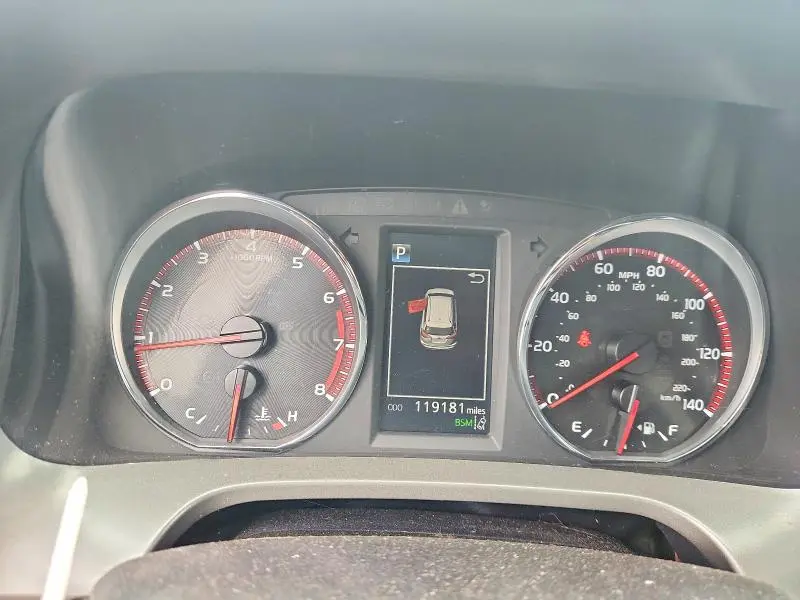 2016 TOYOTA RAV4 SE  