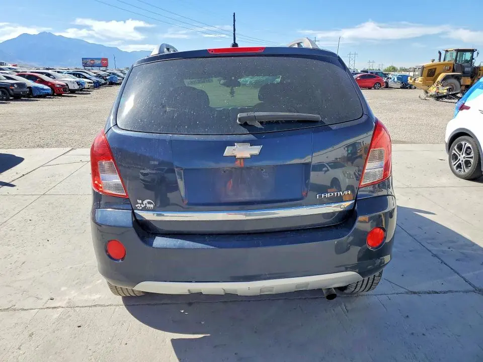 2014 CHEVROLET CAPTIVA LT  