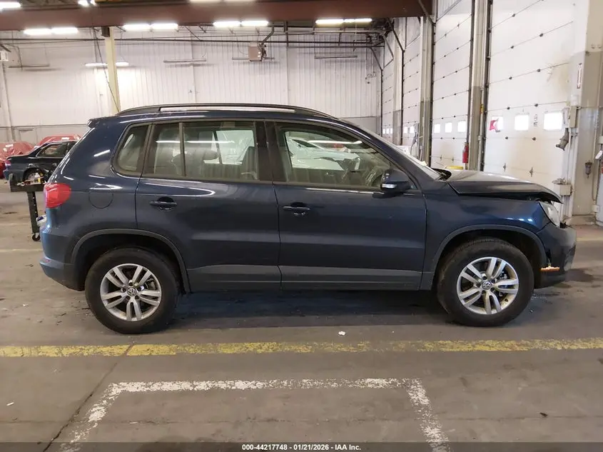 2016 VOLKSWAGEN TIGUAN S