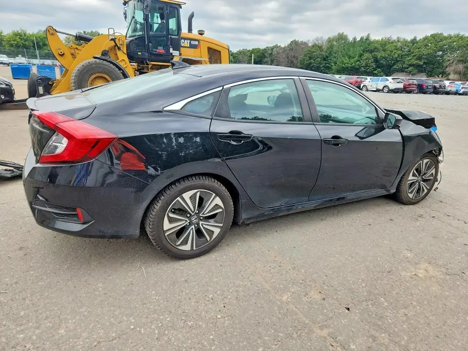 2018 HONDA CIVIC EX  