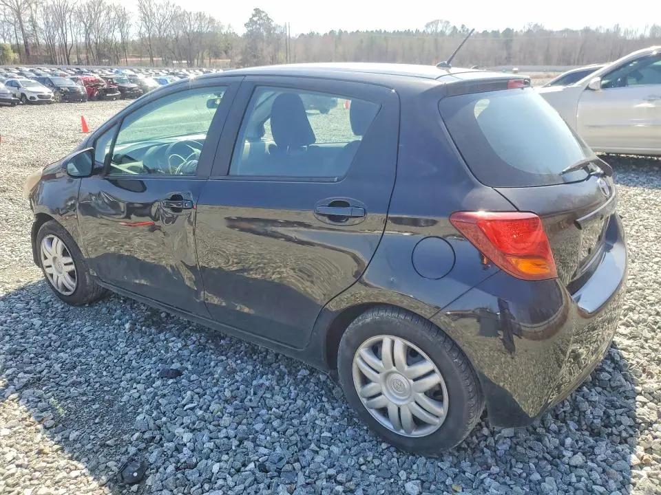 2015 TOYOTA YARIS 5-DOOR L  
