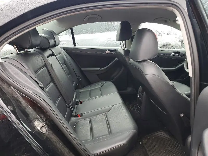 2014 VOLKSWAGEN JETTA SE  