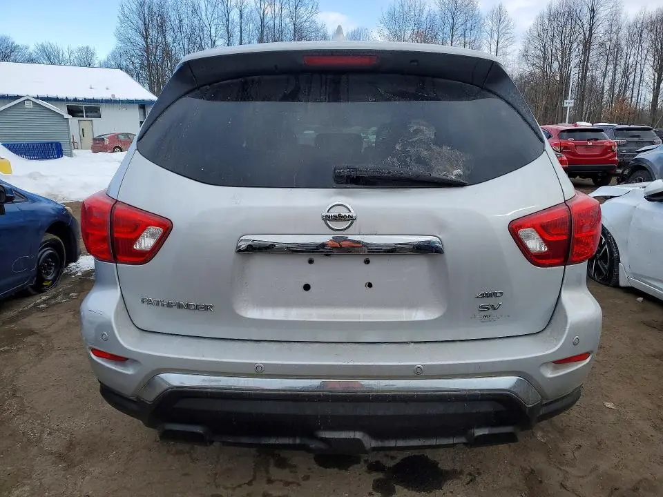 2019 NISSAN PATHFINDER S  