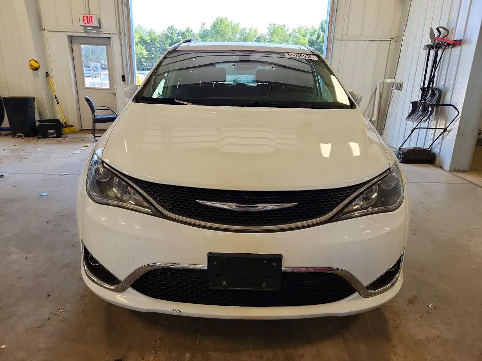 2018 CHRYSLER PACIFICA TOURING L  