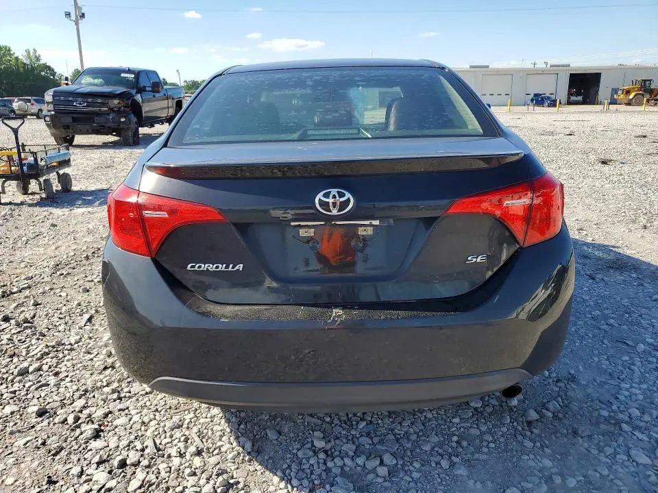 2019 TOYOTA COROLLA SE  