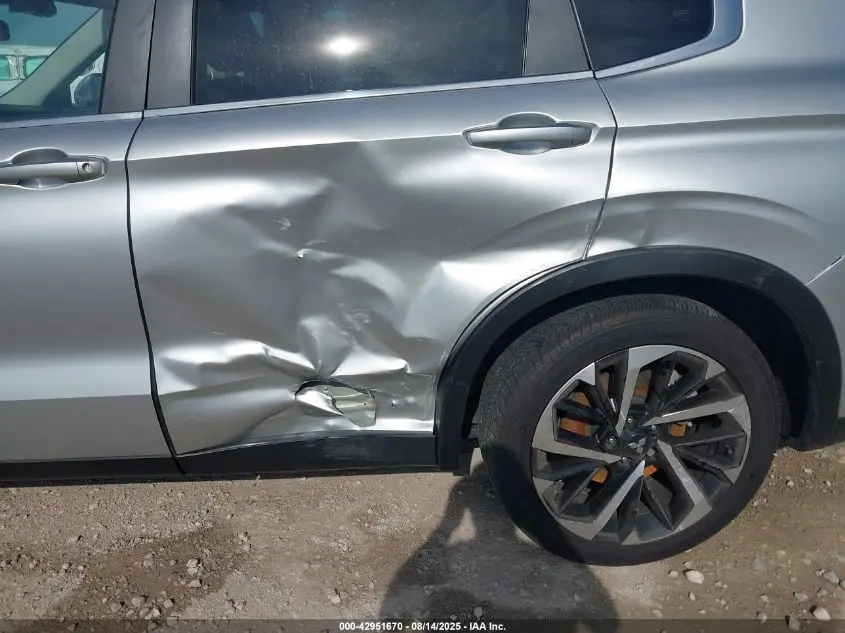 2022 MITSUBISHI OUTLANDER ES 2.5 S-AWC