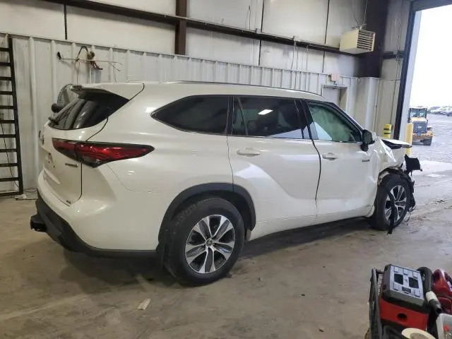 2021 TOYOTA HIGHLANDER HYBRID XLE  
