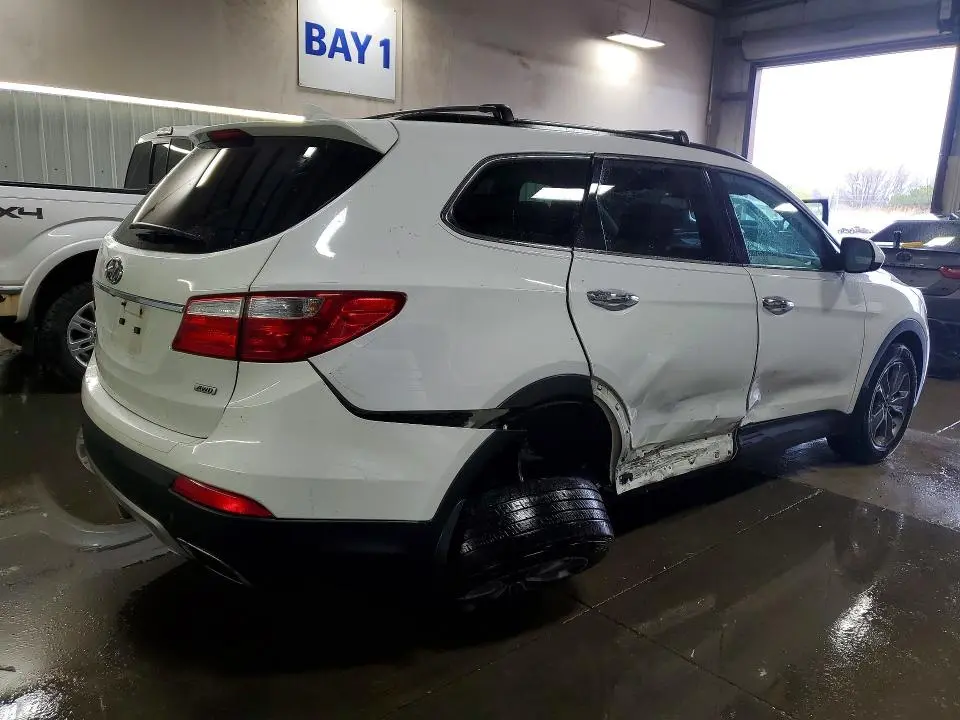 2016 HYUNDAI SANTA FE SE  