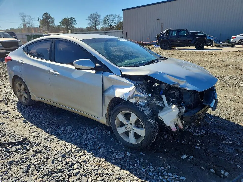 2013 HYUNDAI ELANTRA GLS  